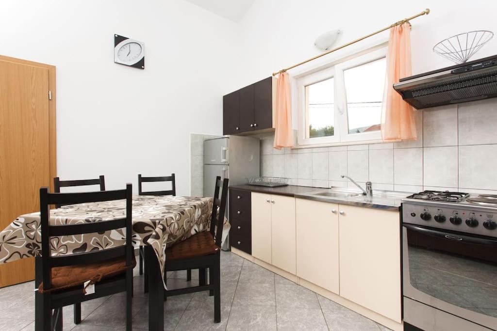 Apartments Mani Trogir Ngoại thất bức ảnh